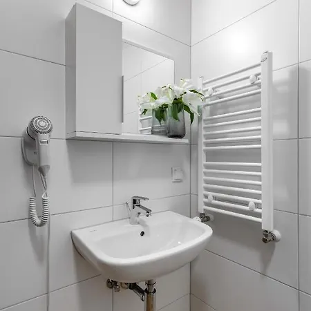 A4 Wroclaw - Bielany 3*